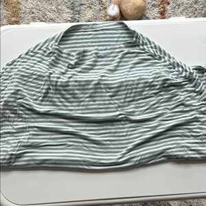 Striped Green and White Copper Pearl Cover